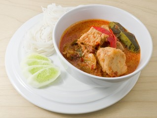 Vegan Red Curry with Thai Rice Vermicelli