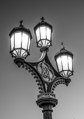 Fototapeta na wymiar Street lantern on Westminster Bidge in London