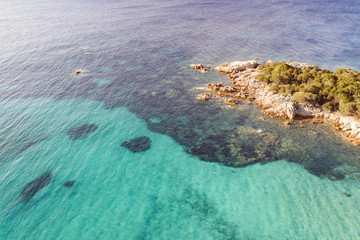 Vista aerea della spiaggia di San Teodoro in Sardegna. Il mare la costa e le spiagge più belle
