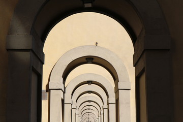 Obraz premium Arches près du Ponte Vecchio, Florence