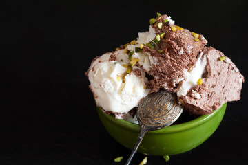 Chocolate Rhum Pistachio Ice Cream