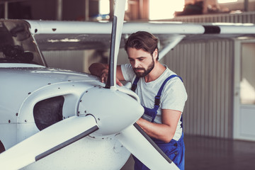 Mechanic and aircraft