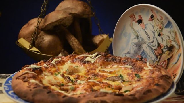 Pizza napoletana ナポリピッツァ N&aacute;polyi 拿坡里披薩 Neapolitan verace napolitana video napolitaine Cucina italiana Partenopea  Italian cuisine sounding Pulcinella プルチネッラ Пульчинелла Polichinela Napoli Pulchinela 