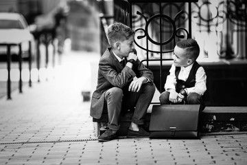 Деловые мальчики