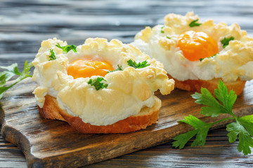 Bread with baked eggs Orsini.