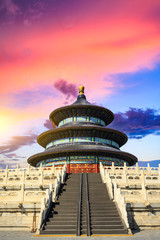 Paysage du Temple du Ciel au coucher du soleil à Pékin, symboles culturels chinois