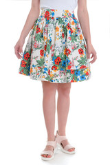 Summer garment with flower pattern. Ease and comfort.