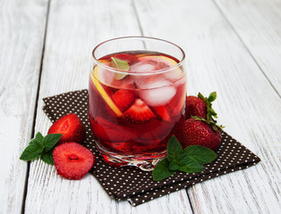 Lemonade with strawberries