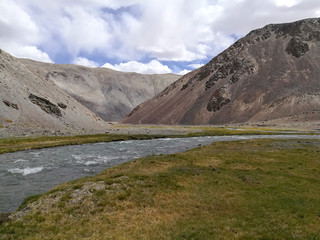 Fototapeta na wymiar Beautiful remote Tajik National Park, Bartang Valley, Pamir Mountain Range, Tajikistan