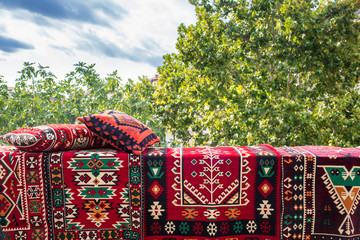 Traditional Handicraft Persian Design Fine Patterns Carpets And Kilim Rug Pillows, Beautiful And Popular Gifts 
