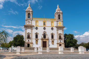 Fototapeta na wymiar Igreja do Carmo church. Faro, Portugal