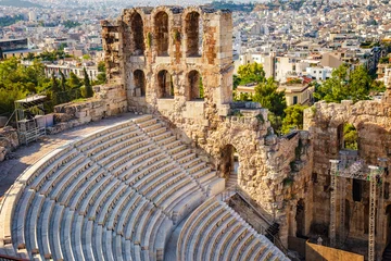 Poster Odeon van Herodes Atticus op de Akropolis van Athene, Griekenland © sborisov
