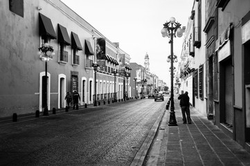 Obraz premium Morning streets in Puebla de Zaragoza, Mexico