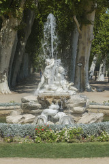 Fototapeta na wymiar Fuente de la boticaria (Palacio real de Aranjuez)