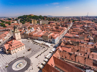 Fototapeta na wymiar Panoramic view of Brasov main square