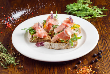 sandwich with jamon