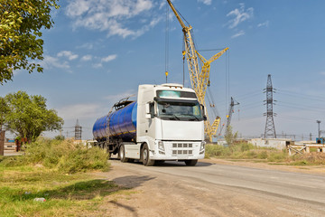 truck with a tank for transportation of petroleum products