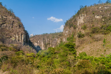 Fototapeta na wymiar Canyon near La Campa village, Honduras