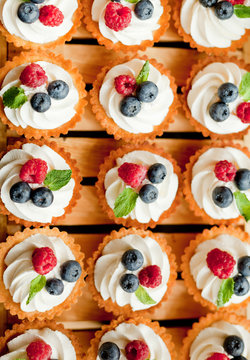 Berry Cakes
