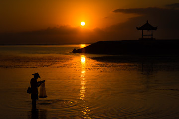 Balinese sunrise fishing - 173795703
