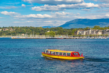 Geneva lake and Jet fountain in Geneva