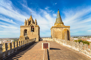 Fototapeta na wymiar Cathedral of Evora, Portugal