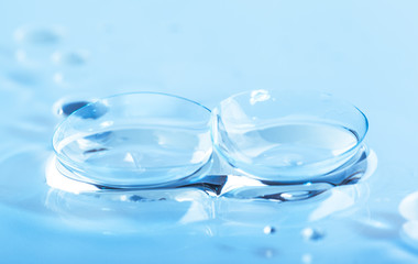 Contact lenses with water drops