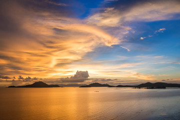 Fototapeta premium Landscape of Sunset sea beach in,Myanmar.