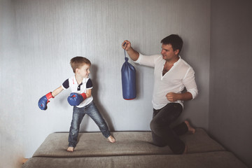 Dad coaches the son of  boxer, lifestyle interior