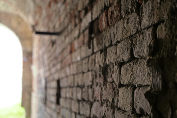 Antico muro di mattoni