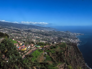 Fototapeta na wymiar Cabo Girão 580 Metern über dem Meeresspiegel mit Blick auf Funchal