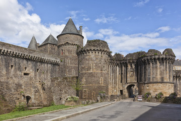 Fototapeta na wymiar Gate to the medieval castle of Fougères, France
