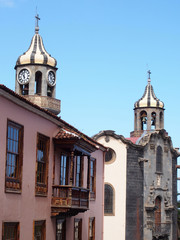 Fototapeta premium church and old buildings in the historic town or orotava in Tenerife