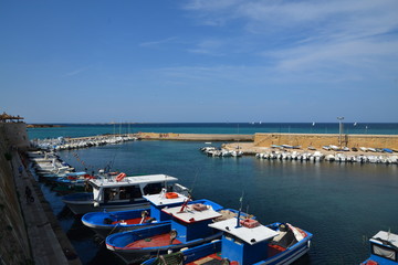 Fototapeta na wymiar Gallipoli - barche al porto