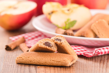 Biscuits with fruit filling.
