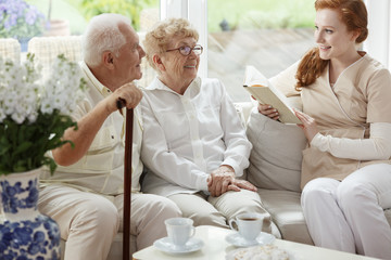 Obraz premium Elder couple smiling
