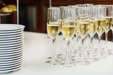 full glasses of champagne