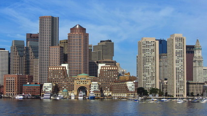 Fototapeta na wymiar Boston skyline from the harbor