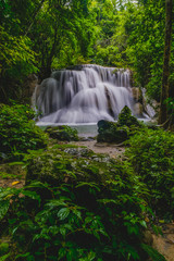 Obraz premium Huai Mae Kamin Waterfall in Kanchanaburi,Thailand