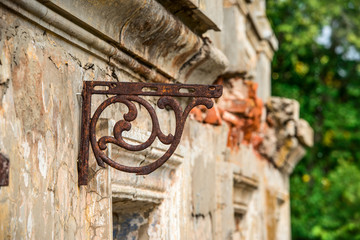 lantern holder in the street