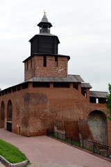 Fototapeta na wymiar The clock tower of the Nizhny Novgorod Kremlin.