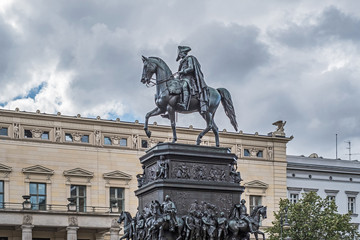 Fototapeta premium Berlin - Unter den Linden 