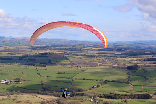 paraglider in the Brecon Beacons