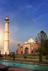 Fototapeta na wymiar Mosque in the territory Taj Mahal, India