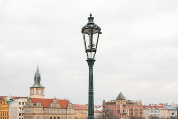 Obraz premium Lamppost on the Charles Bridge in Prague in the Czech Republic.
