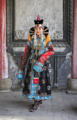 Fototapeta na wymiar mongolian young woman in traditional 13th century clothing 