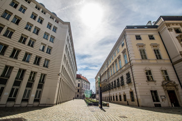 Minoritenplatz in Wien an einem Sommertag