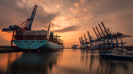 Containerhafen Hamburg