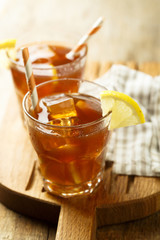 Iced tea with lemon