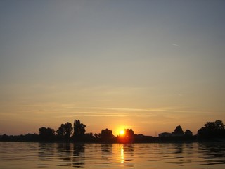 Auf der Donau mit dem Schlauchboot